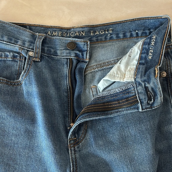 American Eagle Mom Denim Jean 2 XLong Distressed Raw Hem Ripped High Rise - Picture 5 of 10